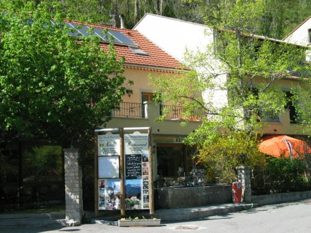 Hotel Le Mont Barral Creyers Экстерьер фото