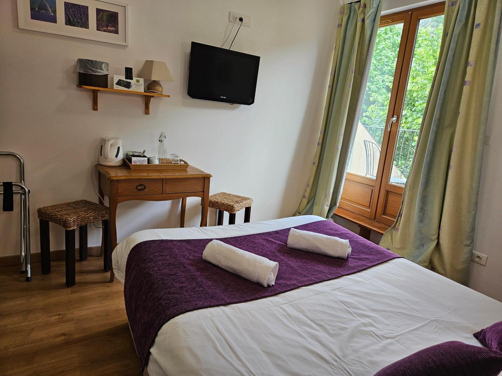 Hotel Le Mont Barral Creyers Экстерьер фото