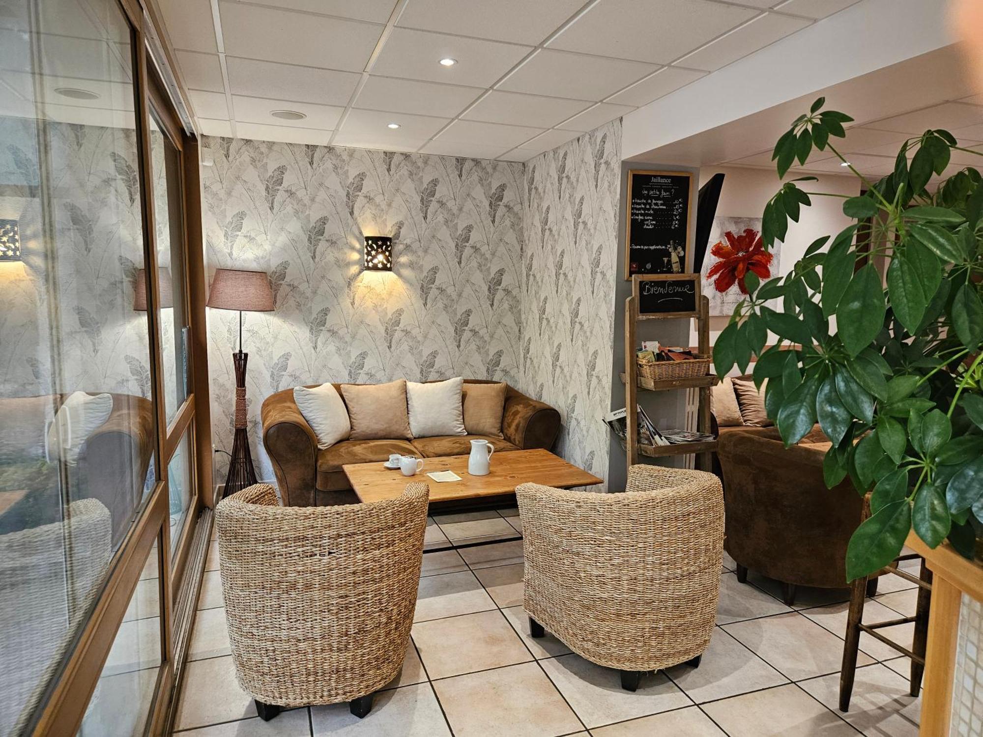 Hotel Le Mont Barral Creyers Экстерьер фото